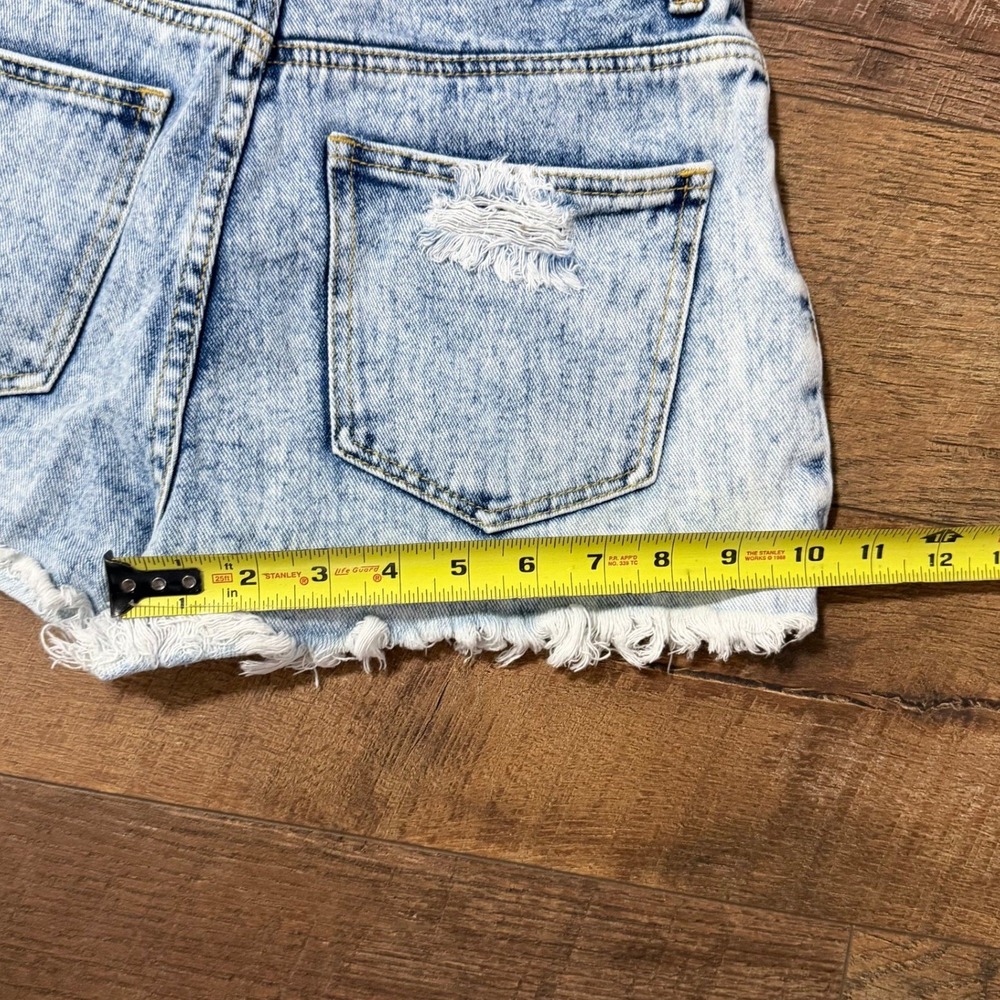 Bullhead Denim Co Light Acid Wash Distressed Mom Shorts‎ Size 5 High Waisted - Picture 5 of 8